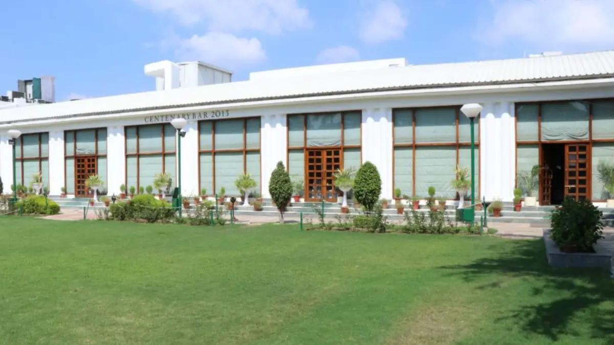 Centre Orders Immediate Takeover of Delhi Gymkhana Club; Orders Handover by June 5 Government Resumes Delhi Gymkhana Club Land for Public Purpose