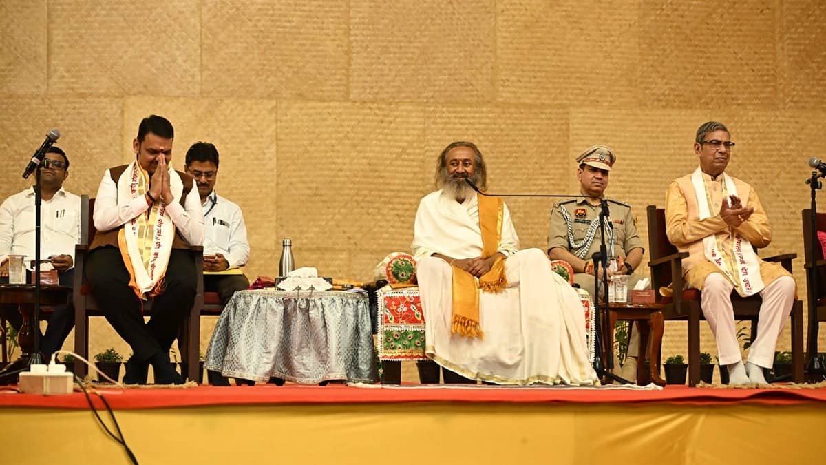 Gurudev Sri Sri Ravi Shankar Turns 70 As Global Leaders, Governors And Ministers Gather At Art Of Living International Center For 45-Year Service Milestone