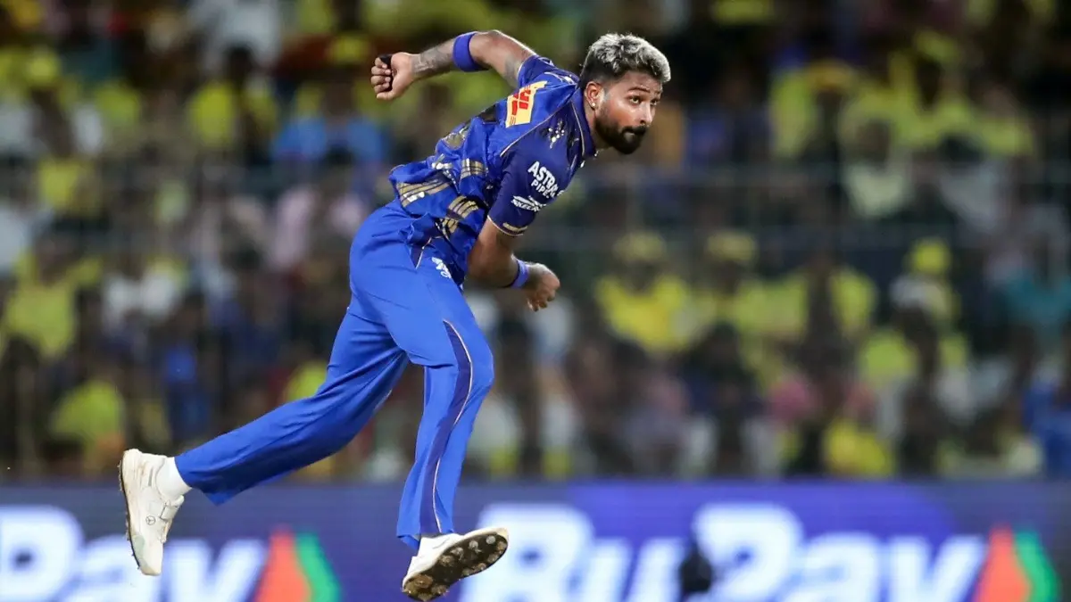 IPL 2026: Mumbai Indians Eye Major Hardik Pandya Boost, MI Skipper Trains Alone Ahead Of Punjab Kings Clash - WATCH Hardik Pandya in action