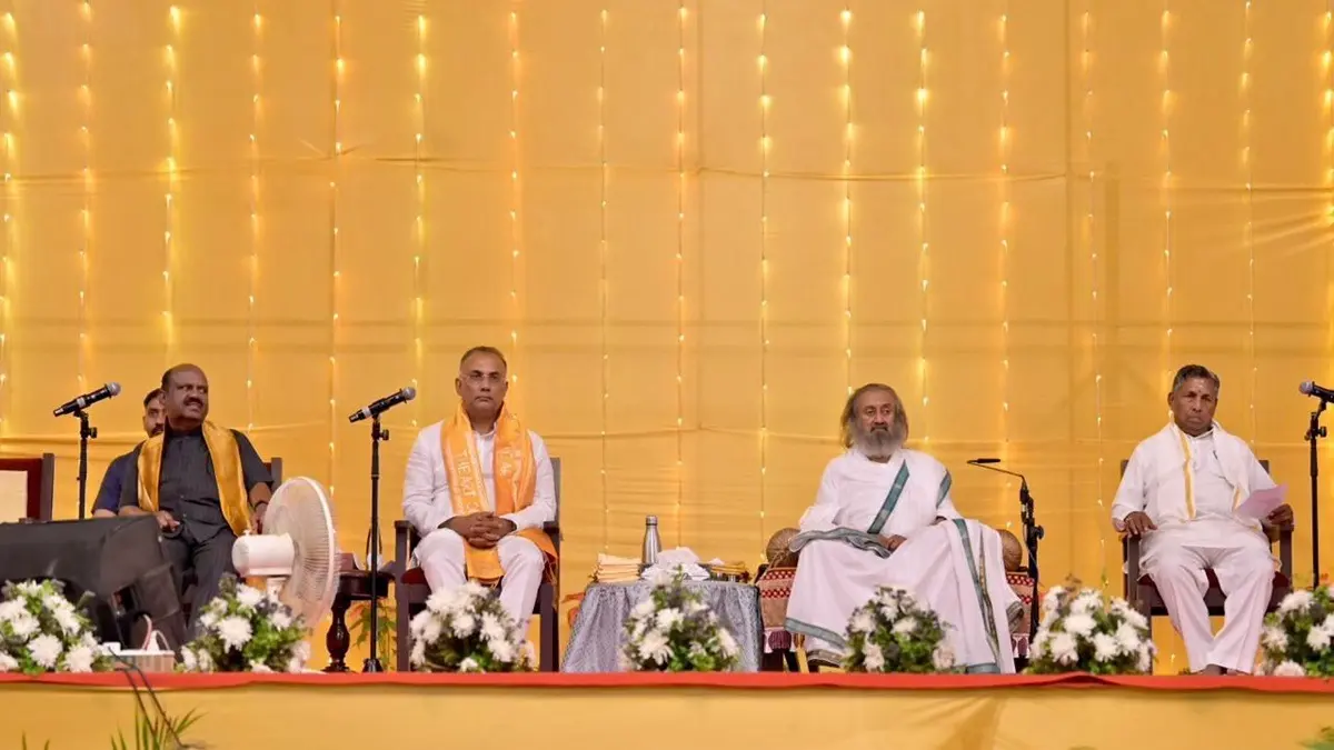 ‘He Lives His Values’: Leaders Honour Gurudev Sri Sri Ravi Shankar As The Art Of Living Marks 45 Years Of Peace And Service ‘He Lives His Values’: Leaders Honour Gurudev Sri Sri Ravi Shankar As The Art Of Living Marks 45 Years Of Peace And Service