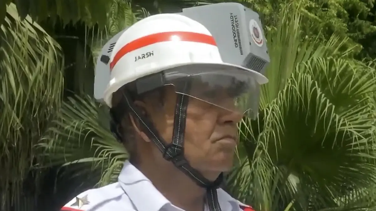 Cool Heads on Hot Roads: Delhi Traffic Police Combat Heatwave With Tech-Driven Helmets helmet