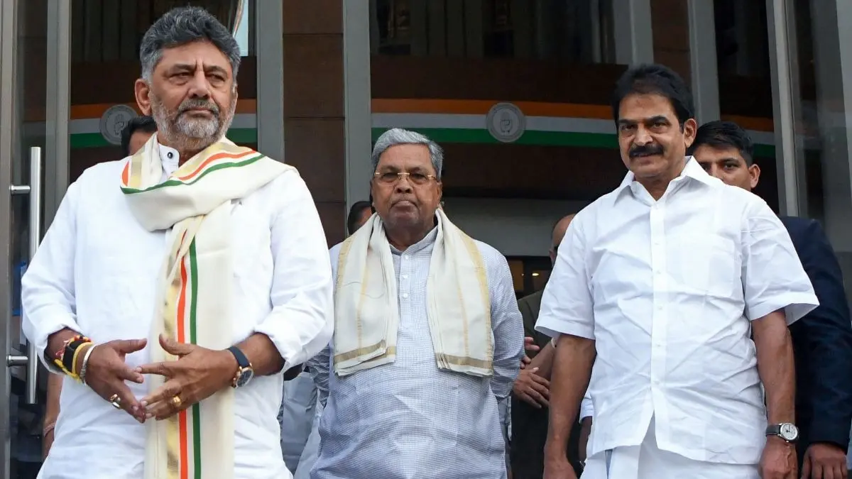 'High Command Asked Me To Resign': Karnataka CM Siddaramaiah To Quit At 3 PM, All Eyes On DKS As Power Drama Peaks 'High Command Asked Me To Resign': Karnataka CM Siddaramaiah To Quit At 3 PM, All Eyes On DKS As Power Drama Peaks