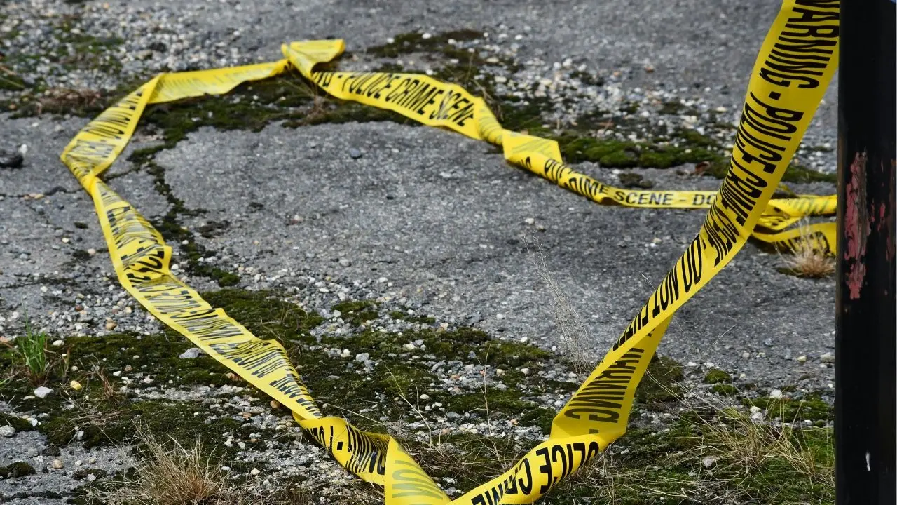 Chandigarh Horror: 20-Year-Old Bleeds to Death on Road While Bystanders Watch in Silence, Take Videos Image for representational purposes only