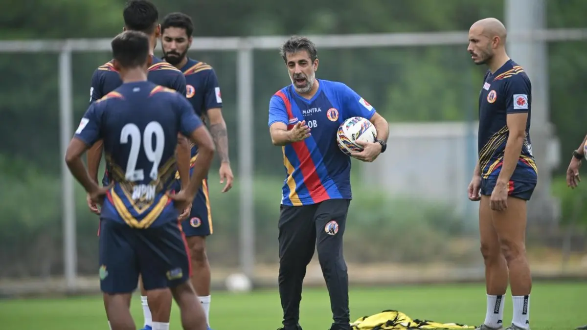 Inter Kashi vs East Bengal, ISL 2025-26 Live Score: Will Red And Golds End Prolonged Title Drought In Kolkata? Inter Kashi vs East Bengal live score