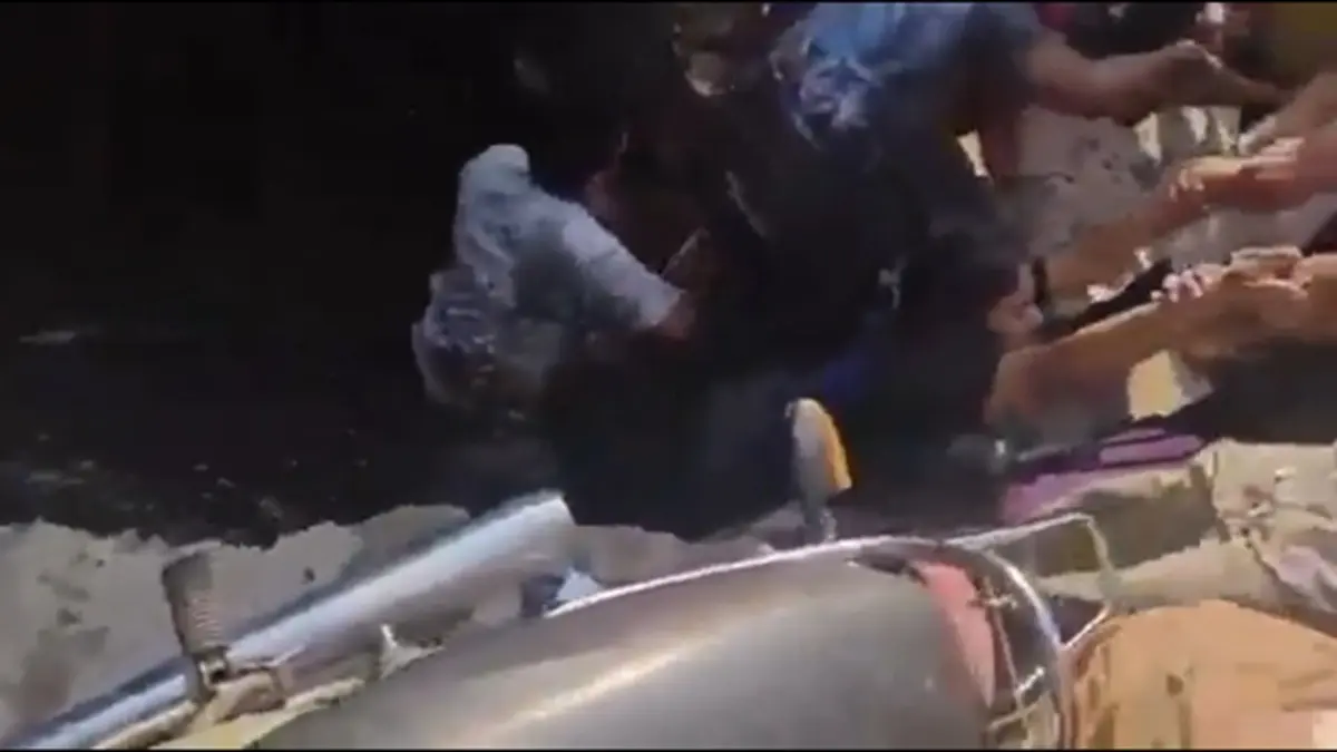 Kanpur BEd Exam Centre Horror: Over 20 Candidates Fall Into Sewage Drain As Dilapidated Slab Collapses | VIDEO Kanpur BEd Exam Centre Horror: Over 20 Candidates Fall Into Sewage Drain As Dilapidated Slab Collapses | VIDEO