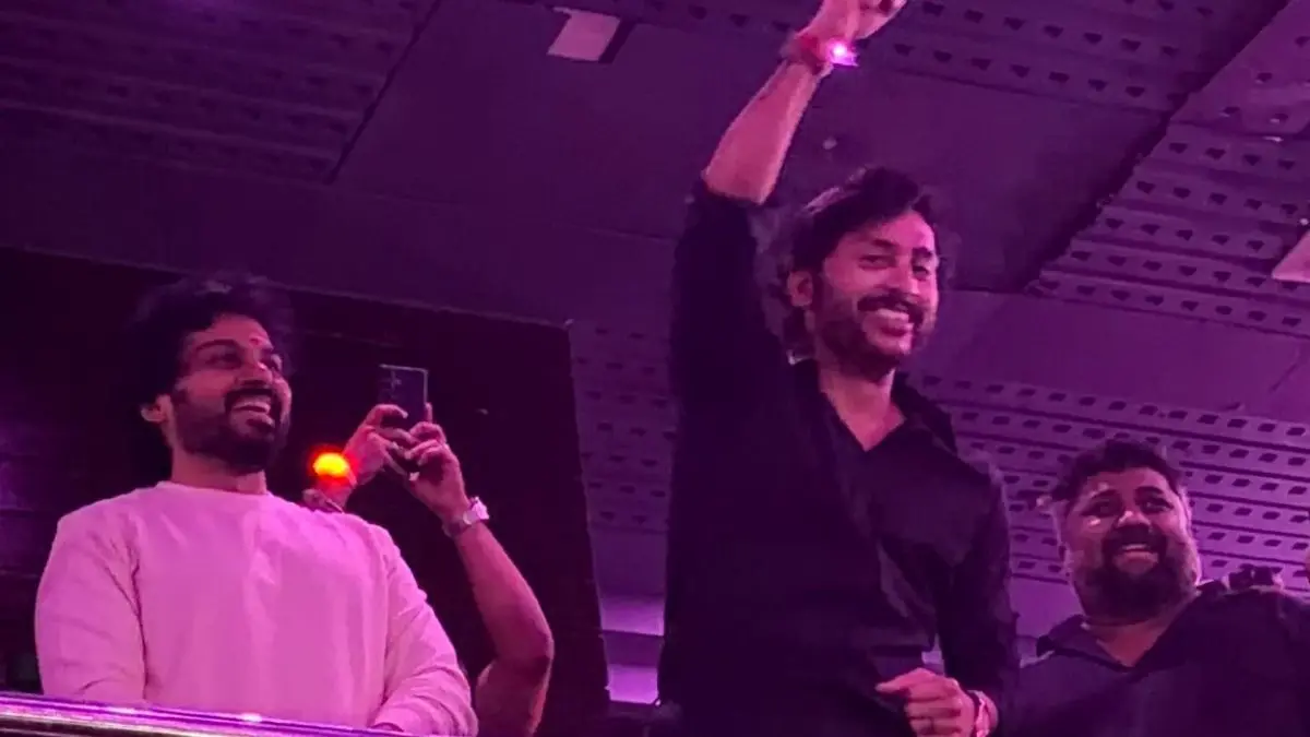 Karuppu: Karthi, Trisha Krishnan, Director RJ Balaji Watch Suriya Starrer In Theatre After One-Day Delay | Video Goes Viral Karuppu Team Watch FDFS