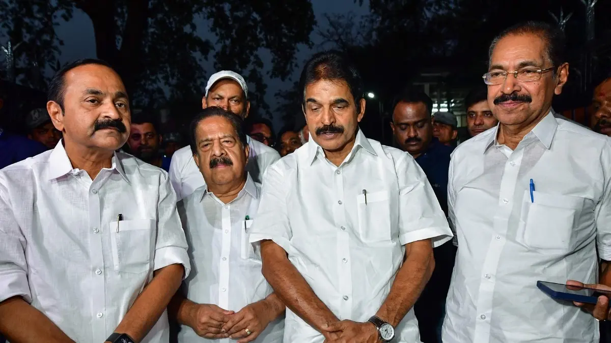 Keralam CM Likely to be Announced Today; Sonia Gandhi’s Health Check-up Caused Slight Delay, Says Sunny Joseph Kerala CM Announcement: UDF to Reveal Name Today | 2026 Election