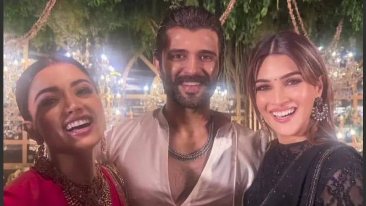 Kriti Sanon to feature in a movie co-starring Vijay Deverakonda?