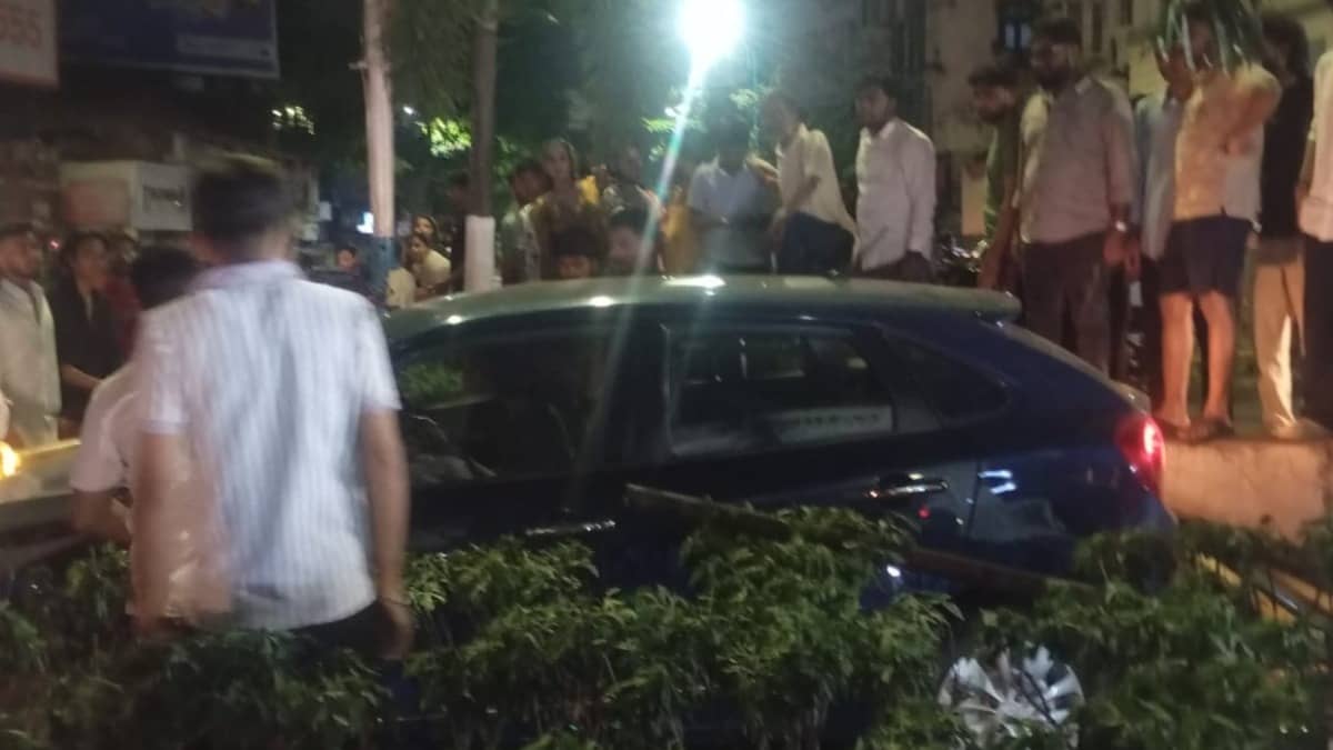 Midnight Plunge: 19-Year-Old’s Drunk Driving Ends in Garware Bridge Crash