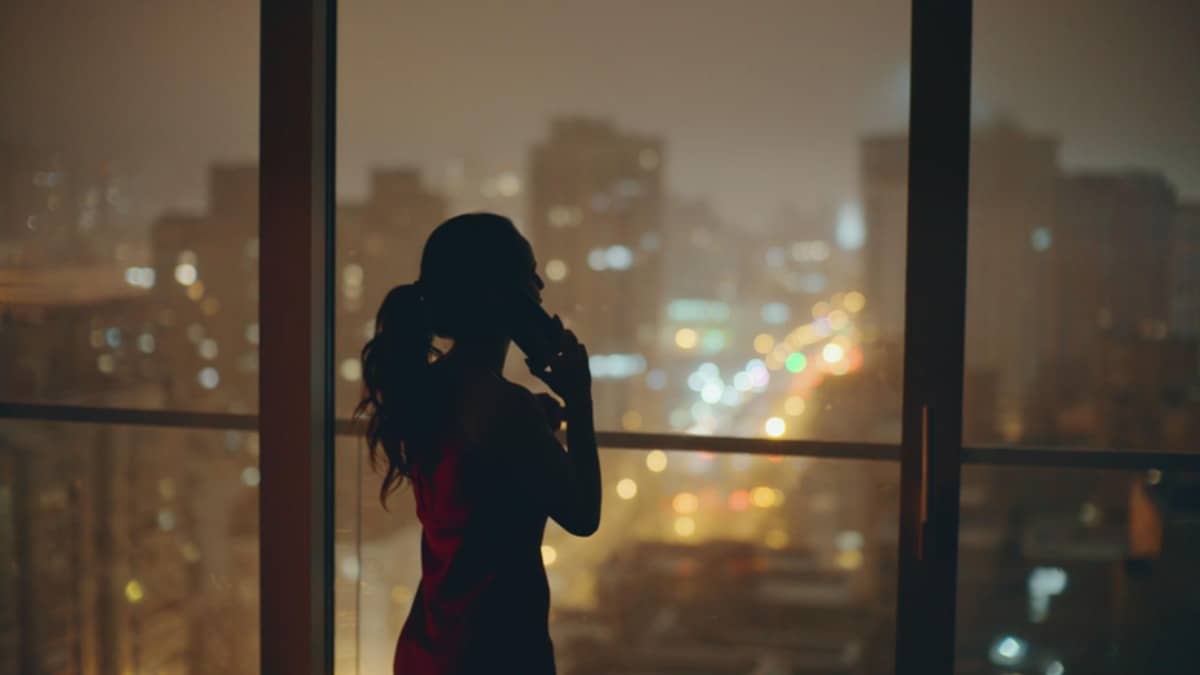 Mother’s Day: Why Staying Connected Isn't the Same as Being Present