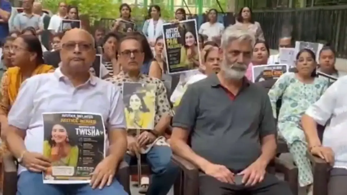 Noida Holds Silent Protest Demanding Justice For Twisha Sharma Dowry Death Noida Holds Silent Protest Demanding Justice For Twisha Sharma Dowry Death