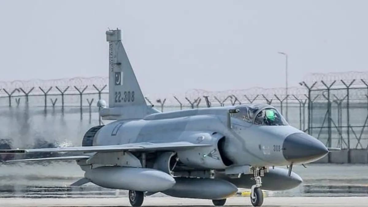 Pakistan Deploys JF-17 Jets, Chinese HQ-9, 8000 Troops To Saudi Arabia Amid US-Iran War