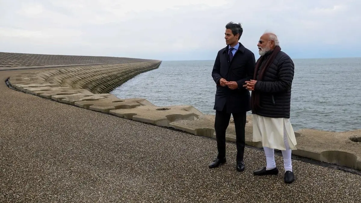 समंदर को दो हिस्सों में बांटने वाली 32 किमी लंबी दीवार... नीदरलैंड के इस ‘अजूबे बांध’ को देखकर PM मोदी भी रह गए हैरान, बोले- भारत भी... PM Modi Visits Netherland's Iconic Afsluitdijk Dam