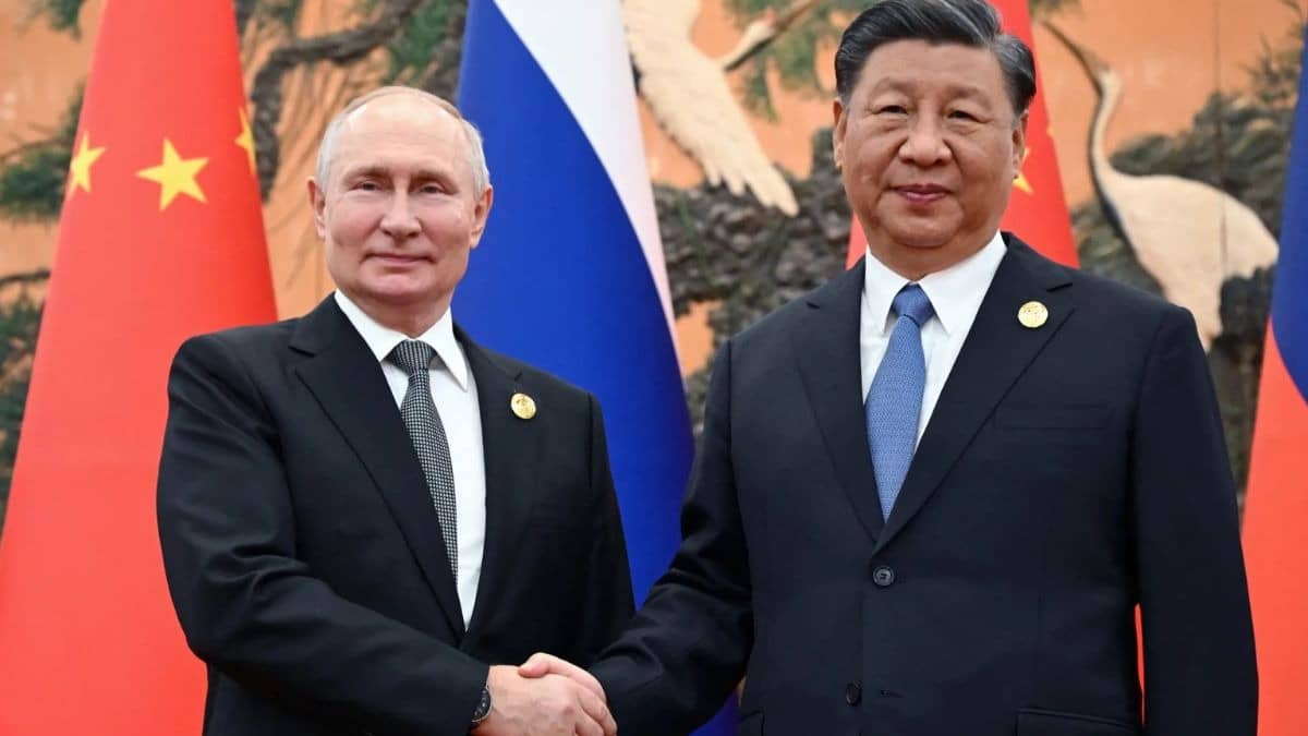 Putin-Xi Jinping Meeting: ट्रंप के जाने के एक हफ्ते के अंदर चीन क्यों पहुंचे पुतिन? मिडिल ईस्ट संकट पर नजर या जिनपिंग की कोई नई चाल