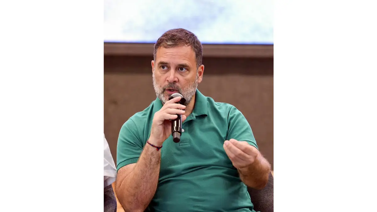 Rahul Gandhi Alleges CBSE Answer Sheets Scanned Using Mobile Phones, Calls It 'Fraud' Rahul Gandhi Alleges CBSE Answer Sheets Scanned Using Mobile Phones, Calls It 'Fraud'