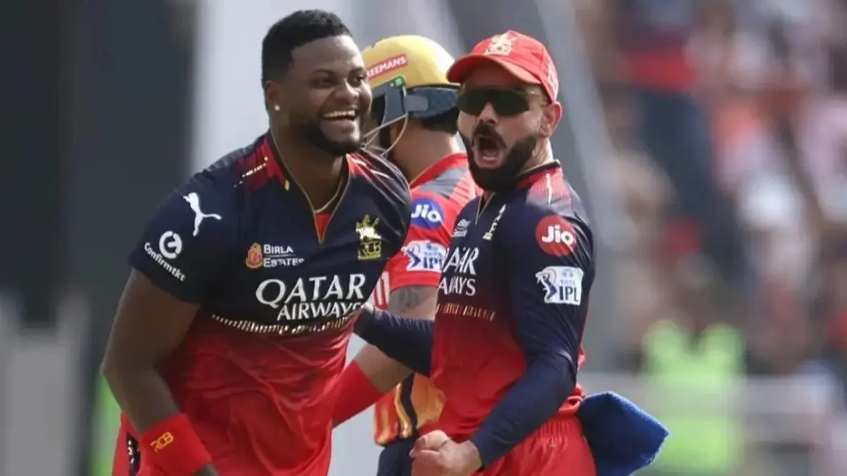 RCB Will Lose IPL 2026 Final vs GT if Romario Shepherd Bowls; Ex-India Cricketer's Sensational Take RCB vs GT, IPL 2026 Final