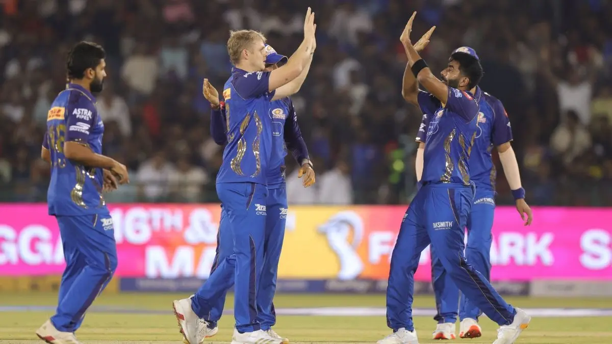 PBKS vs MI: मुंबई इंडियंस को ट्रिपल झटका, हार्दिक-रोहित के बाद अब यह धाकड़ बल्लेबाज भी टीम से बाहर, PBKS के खिलाफ बुमराह कप्तान Mumbai Indians