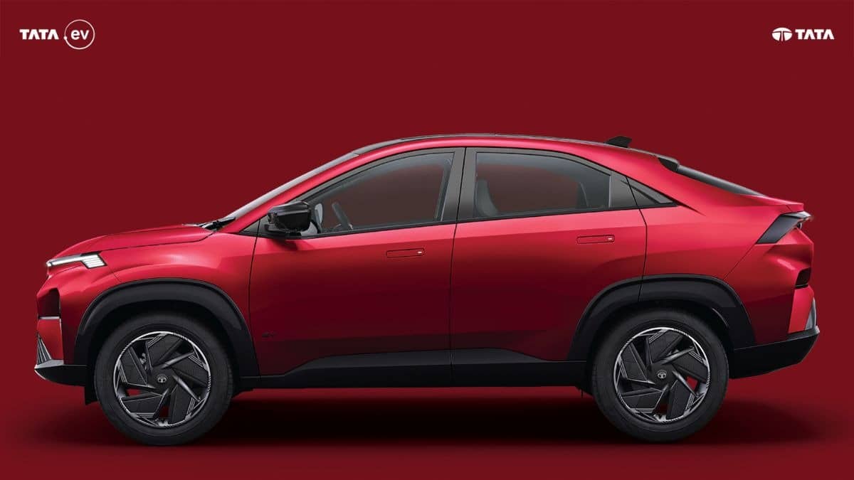 Tata ने मचाया तहलका, लॉन्च की नई Curvv EV, कम कीमत में मिलेगी 500 KM रेंज और जबरदस्त प्रीमियम फीचर्स