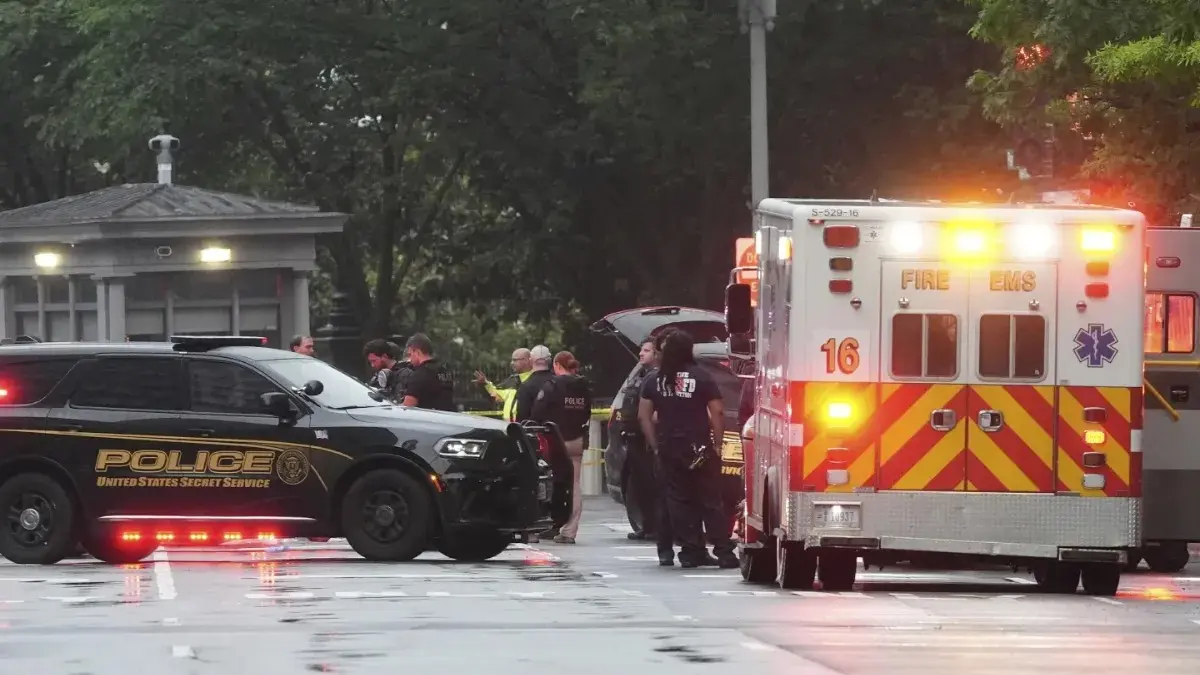 Two Injured, Including Suspected Gunman, In Shooting Near White House Complex Two Injured, Including Suspected Gunman, In Shooting Near White House Complex