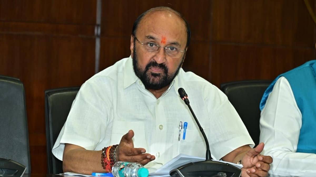 UP Education Minister Targets ‘Rain, Rain Go Away,’ Claiming Popular ...