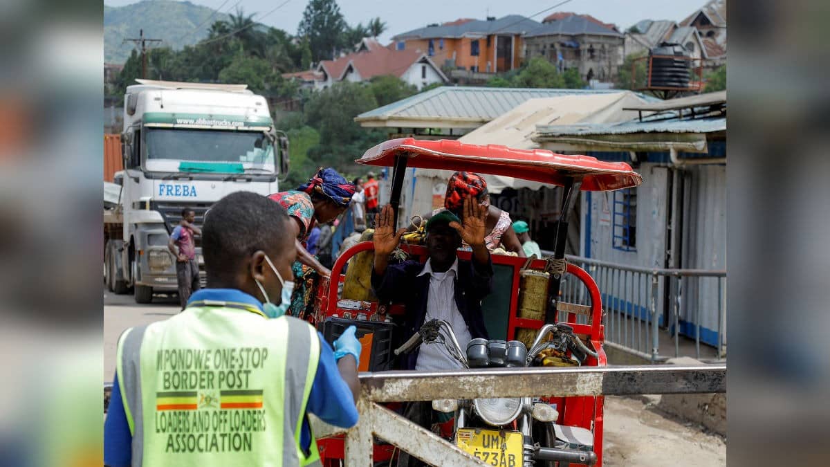 US Increases Travel Health Notice For Ebola From Level 1 to 2 in Uganda