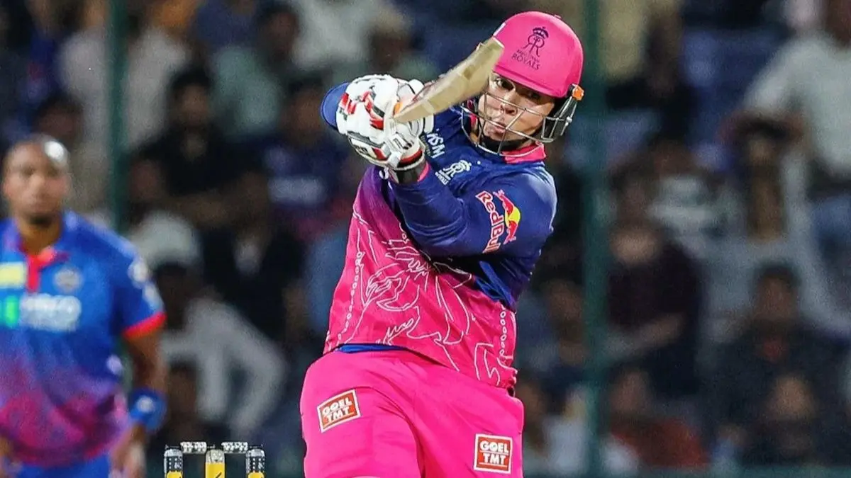 विराट, रोहित और धोनी भी छूटे पीछे! वैभव सूर्यवंशी ने IPL में छक्कों का अर्धशतक लगा रचा इतिहास, अब सिर्फ ये दिग्गज आगे vaibhav sixes in ipl 2026