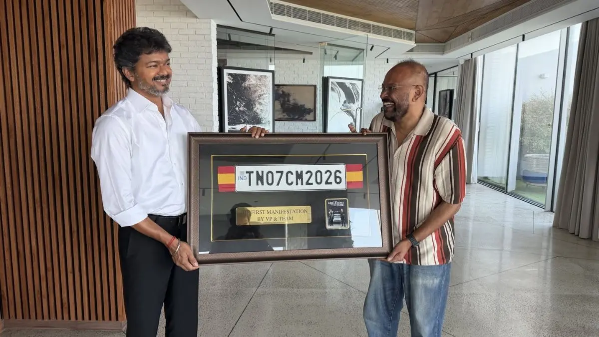 Reel To Real Moment: GOAT Director Venkat Prabhu Gifts Vijay 'TN07 CM 2026' Number Plate From Film After Thalapathy's Historic Election Win Venkat Prabhu's gift to CM Vijay