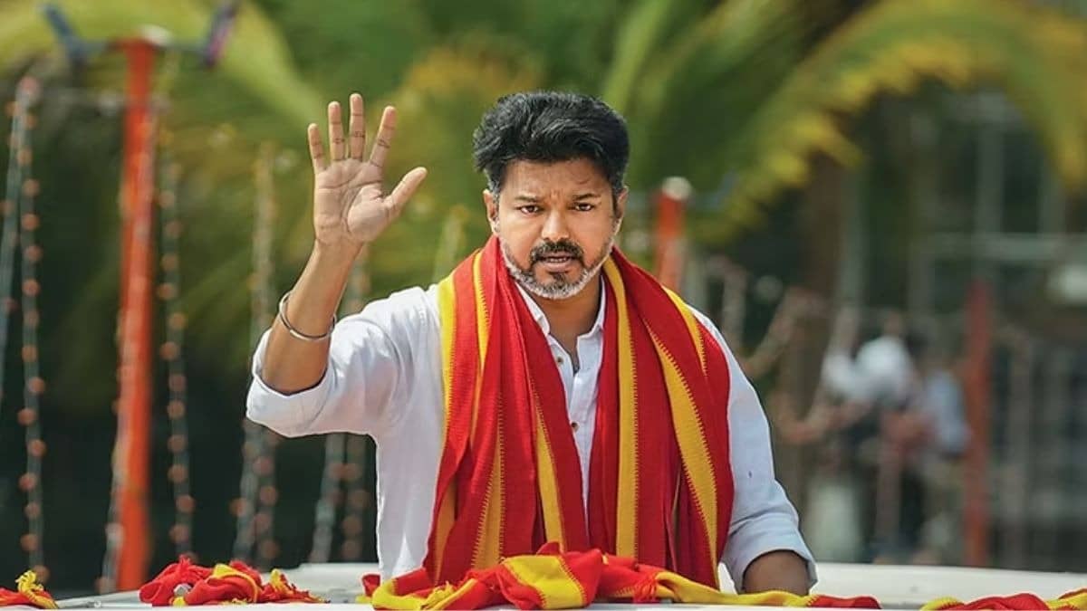 Vijay Thalapathy: पहली बार मुख्यमंत्री की कुर्सी पर बैठते ही विजय थलापति को आई थी किसकी याद? अर्जुन सरजा ने खोले कई राज