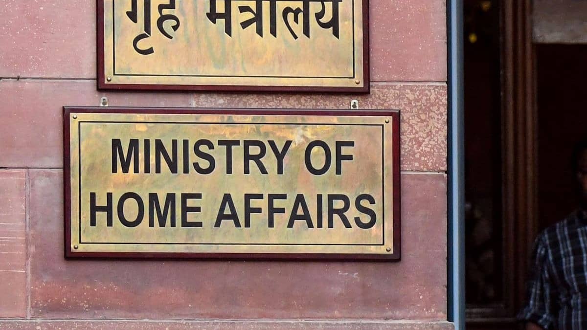 Will New Passport Declarations Affect CAA Applicants? Centre Amends Citizenship Rules for Pakistan, Afghanistan, Bangladesh Nationals