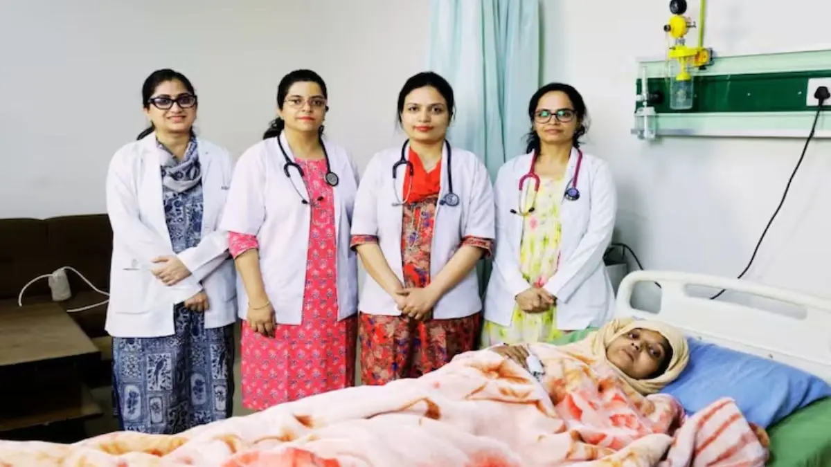 ये तो चमत्कार हो गया! 5 दिन में 4 बच्चों की मां बनी 31 साल की अमीना, डिलीवरी भी हुई नॉर्मल, अनोखे मामले से डॉक्टर्स भी हैरान woman gave birth to 4 babies
