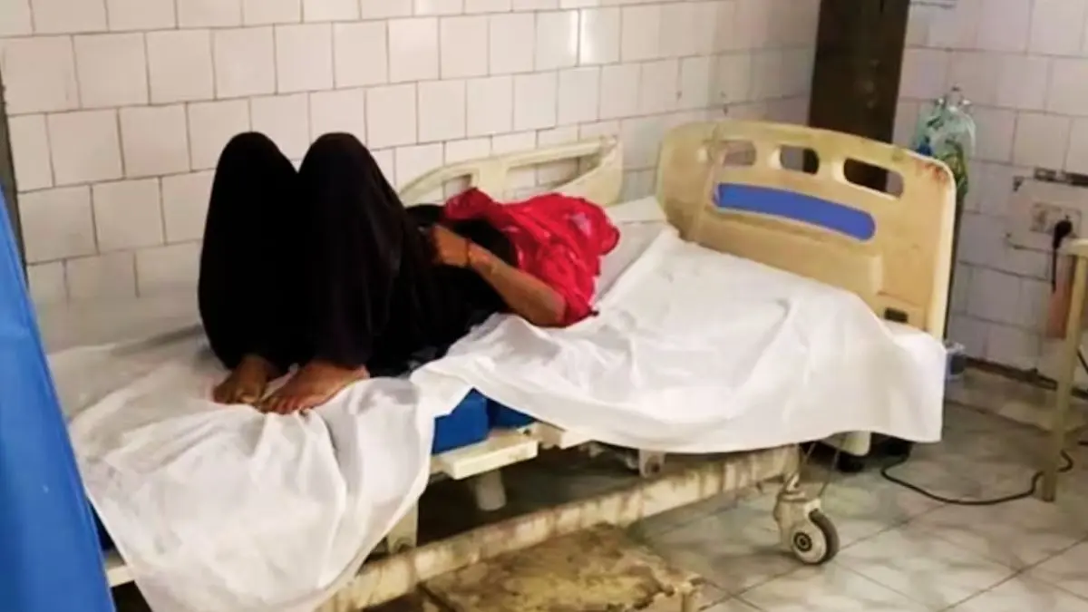 मुंह पर काटा, घूंसा मारा और... ग्रेटर नोएडा में 70 साल की बुजुर्ग महिला से रेप की कोशिश, विरोध करने पर की मारपीट Woman Rape Attempt in Greater Noida