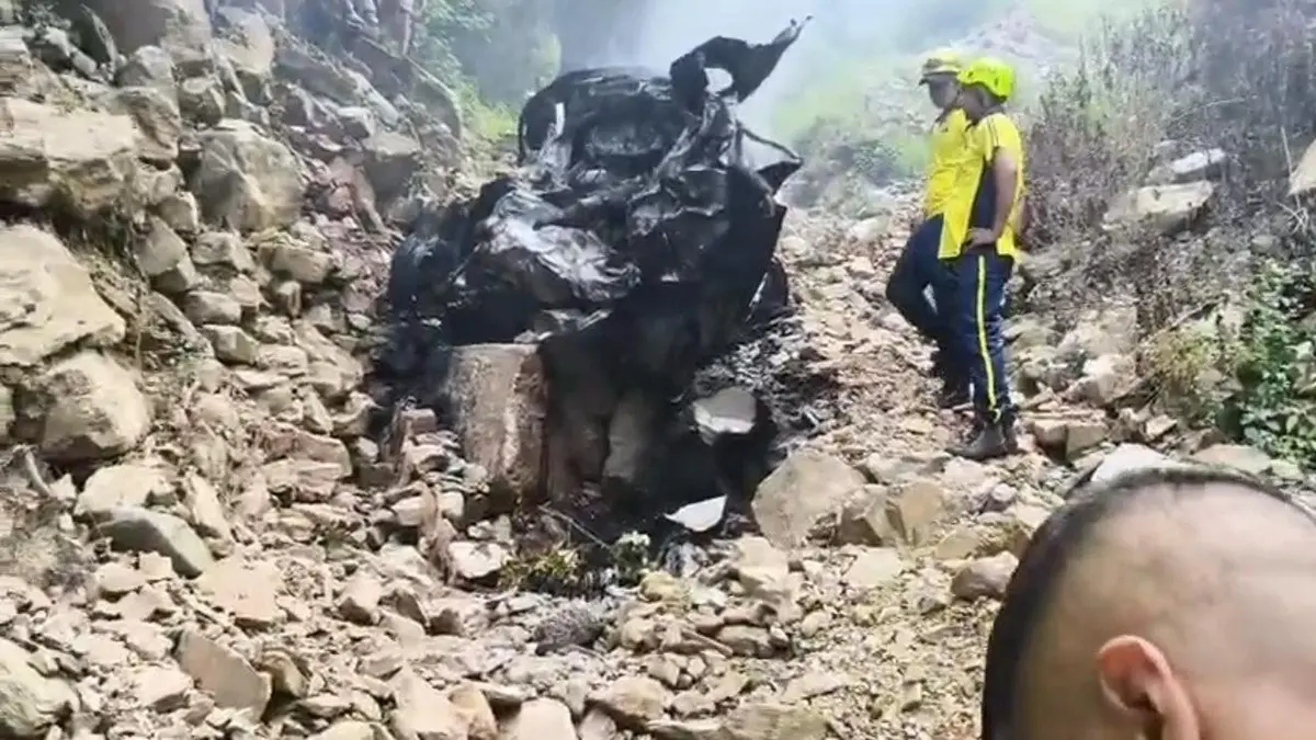 2 Killed, 3 Injured As Newly Bought Car Falls Into 100-Metre Deep Gorge In Uttarakhand’s Champawat 2 Killed, 3 Injured As Newly Bought Car Falls Into 100-Metre Deep Gorge In Uttarakhand’s Champawat
