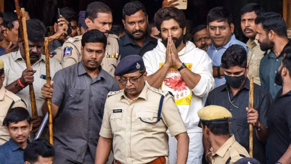 Pushpa 2 Stampede Case: Allu Arjun To Appear Before Nampally Court Virtually Due To Ongoing Film Shoot in Mumbai Allu Arjun to appear virtually in Pushpa 2 stampede case