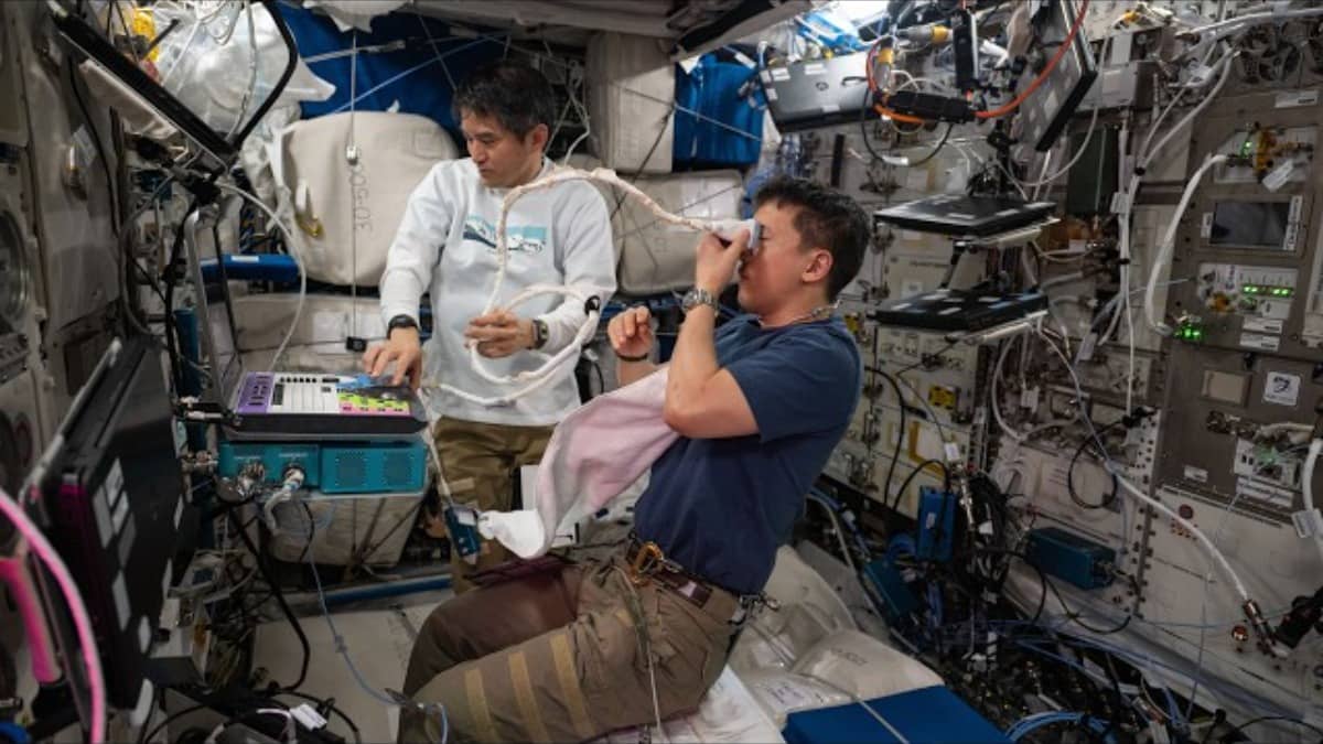 Astronauts' Eyes And Brains Change In Space? NASA Study Reveals Why It Happens And How Long Effects May Last