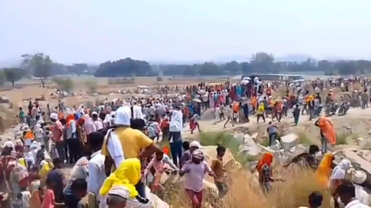 Bharat Tiwari Encounter Row Boils Over: Protesters Block National Highway During Bhojpur Mahapanchayat, Threaten CM Residence Siege