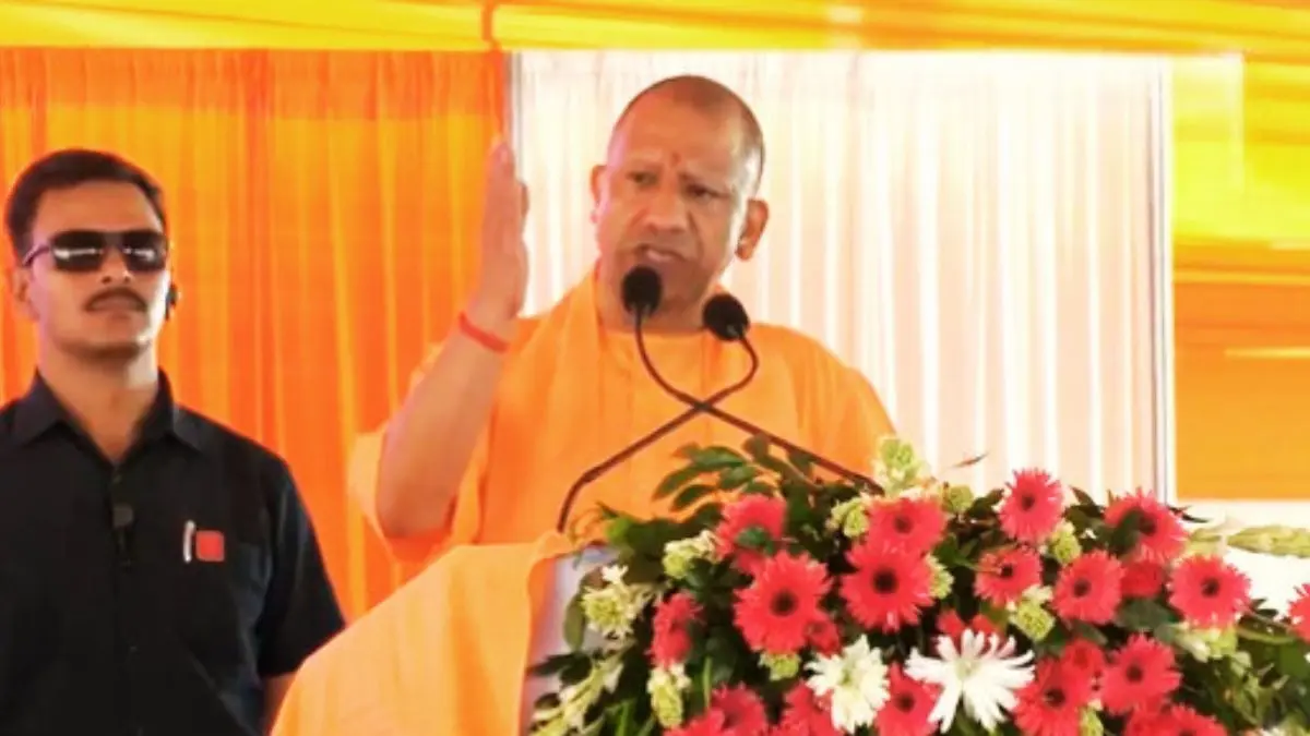 '2017 से पहले दंगे का माहौल था...', CM योगी ने सपा पर साधा निशाना, बोले- अब यूपी का नाम सुन लोग दूरी नहीं, गले लगाते हैं CM Yogi Adityanath