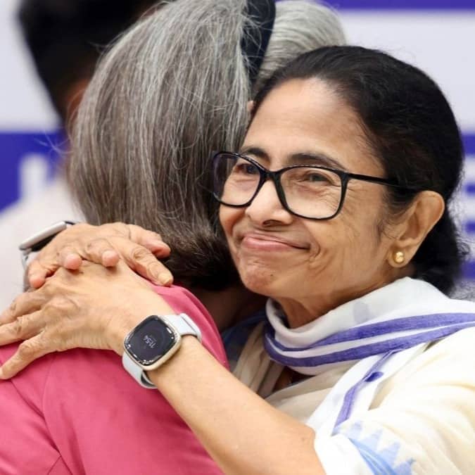 Congress is blackmailing TMC BJP first reaction to Sonia gandhi offer