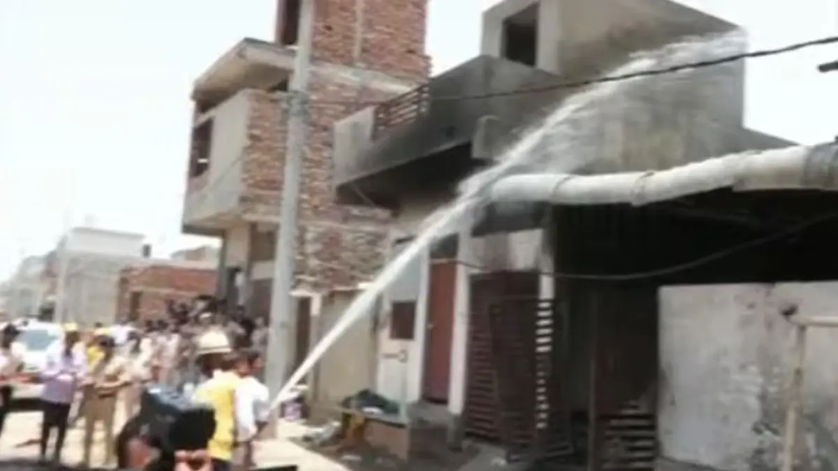 Death Toll Climbs To 7 After Fire Breaks Out at Illegal Firecracker Factory in Jaipur's Kho Nagoriyan Death Toll Climbs To 7 After Fire Breaks Out at Illegal Firecracker Factory in Jaipur's Kho Nagoriyan