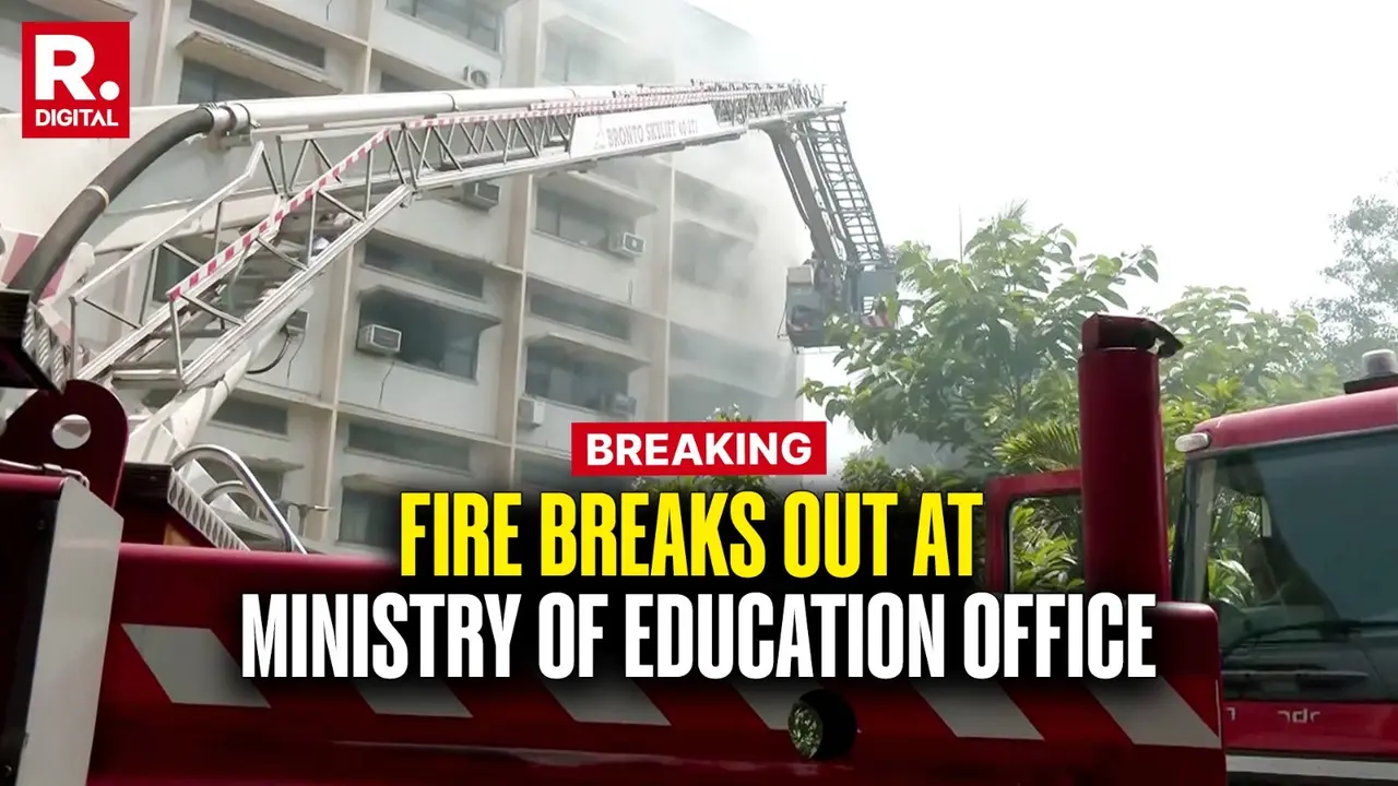Delhi Fire News: Blaze Erupts At Ministry of Education Office, Firefighters Rush To Spot