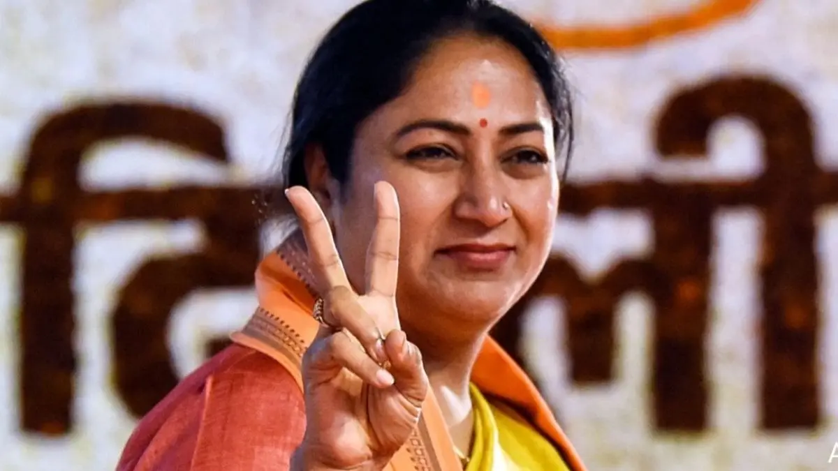 Delhi Travel Allowance: कार-बाइक छोड़िए, मेट्रो और बस से ऑफिस जाने पर मिलेगी एक्स्ट्रा सैलरी, दिल्ली सरकार का बड़ा फैसला delhi-government-offers-10-percent-extra-transport-allowance-to-staff-using-public-transport-big-news