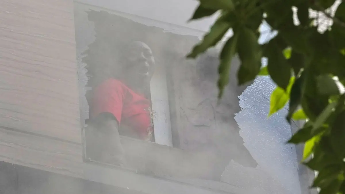 'They Kept Banging The Windows': Eyewitness Narrates Heartbreaking Final Moments Inside Malviya Nagar Hotel Fire Horror delhi hotel fire