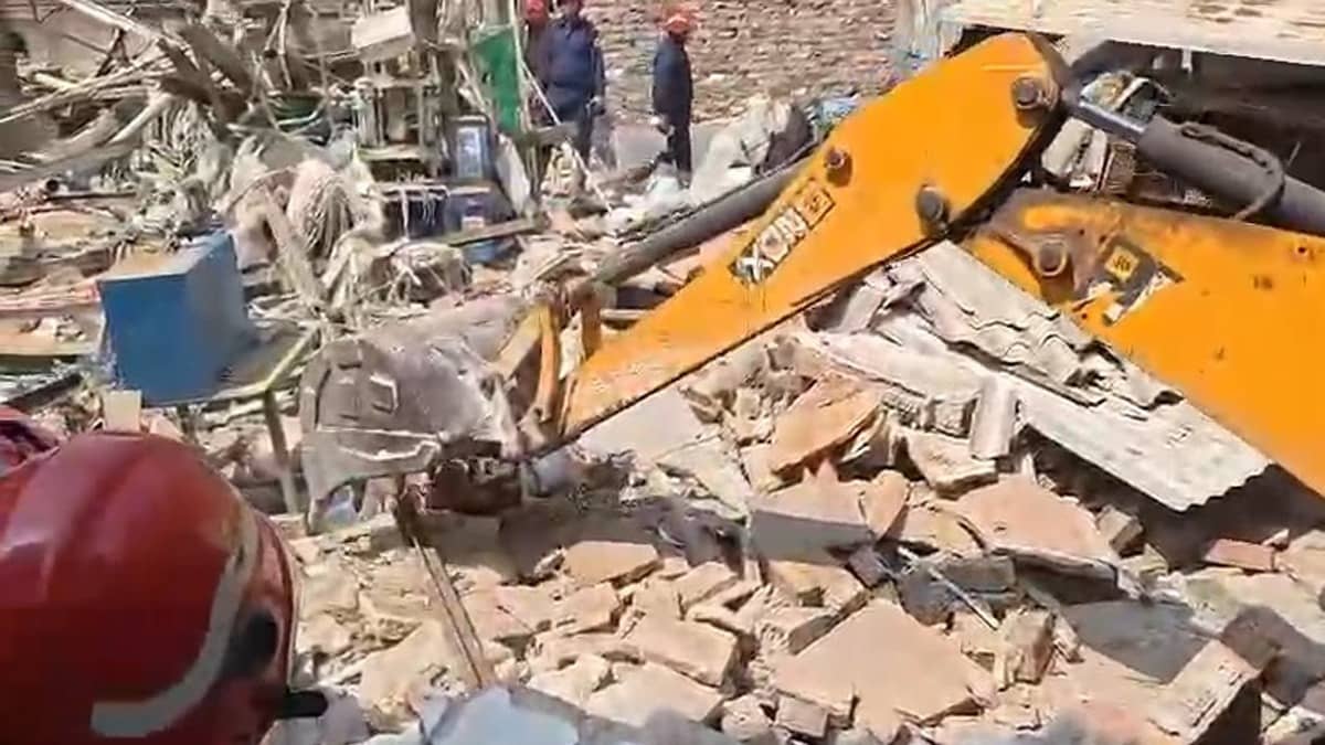 Delhi Mukundpur Blast