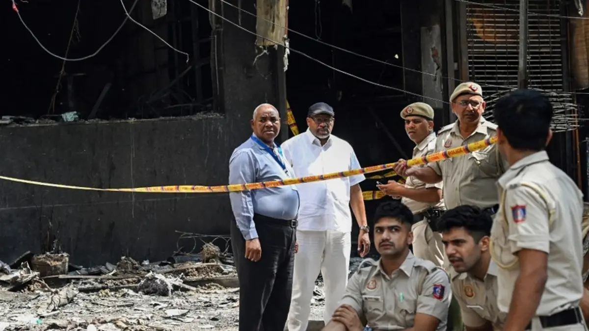 Delhi's Malviya Nagar Fire: Probe Reveals Multiple Safety Lapses; 50-60 Mobile Phones, Around 30 Passports Recovered Delhi's Malviya Nagar Fire: Probe Reveals Multiple Safety Lapses; 50-60 Mobile Phones, Around 30 Passports Recovered