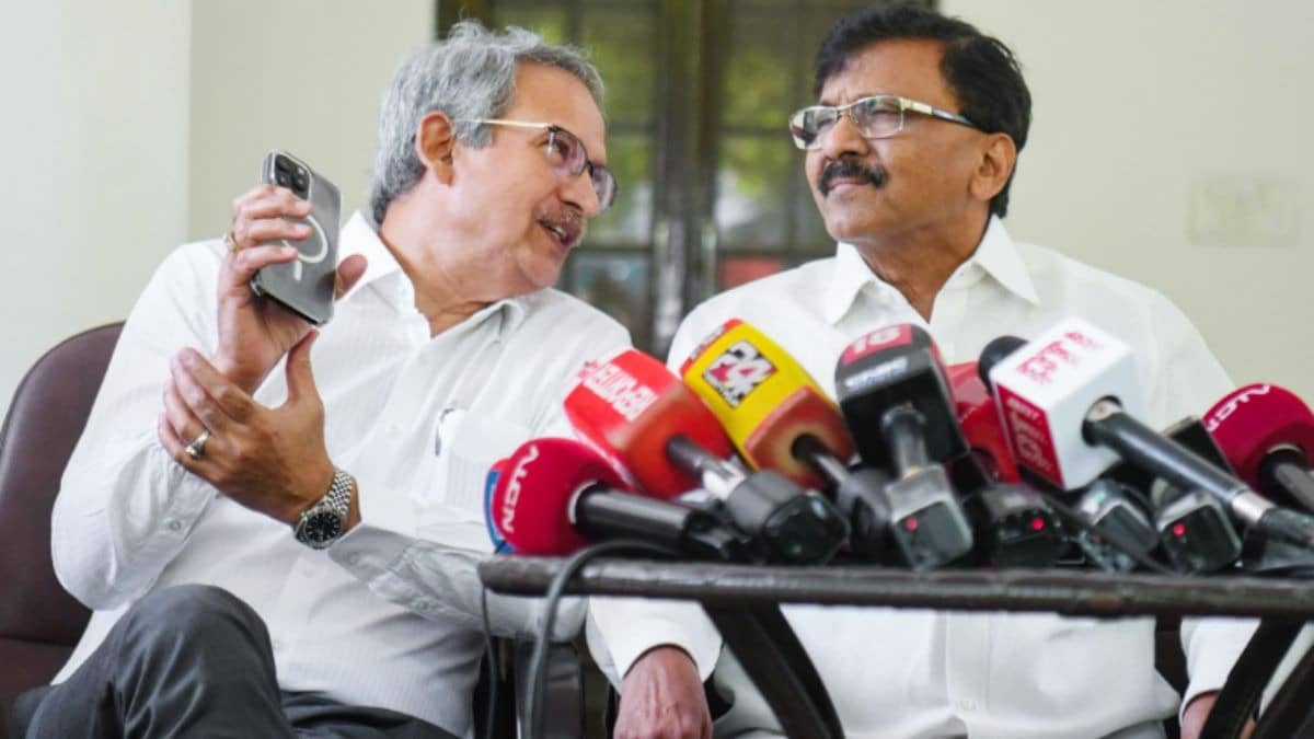 Disqualification Threat, 24-Hour Deadline: Shiv Sena (UBT) Issues Fresh Show-Cause Notice To Absentee MPs
