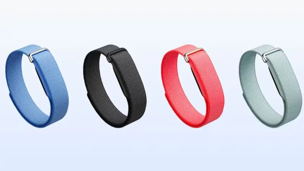 Google’s Screenless Fitbit Air May Launch in India Soon Google’s Screenless Fitbit Air May Launch in India Soon