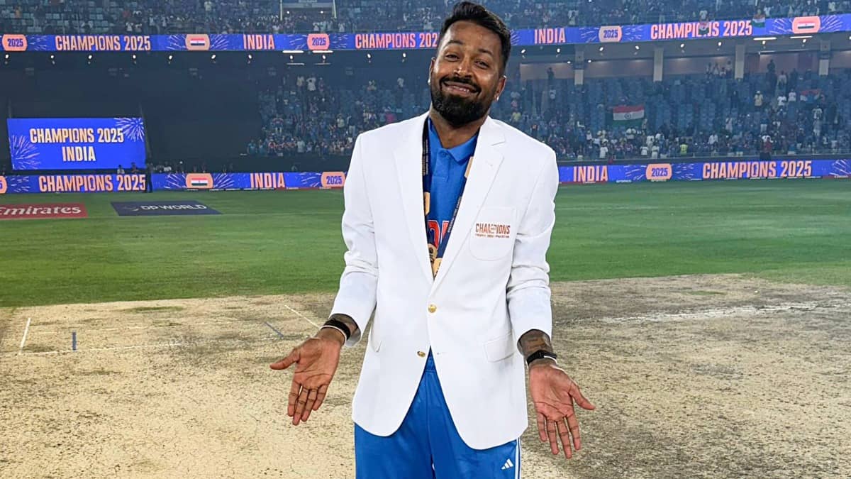 Hardik Pandya poses with Champions Trophy