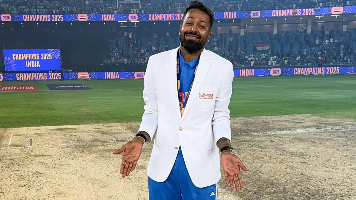 Hardik Pandya Passes Fitness Test At CoE, Receives Greenlight To Join ODI Squad: Report Hardik Pandya poses with Champions Trophy