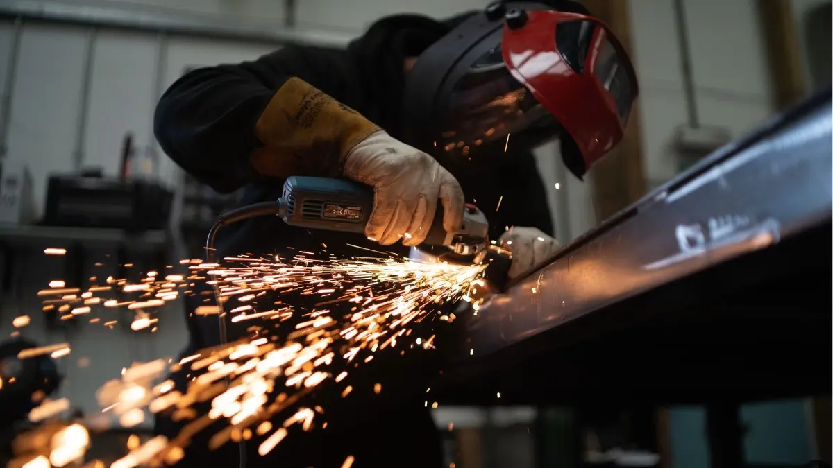 How India Plans To Boost Self-Reliance As RBI Raises Inflation Outlook India I Manufacturing Push