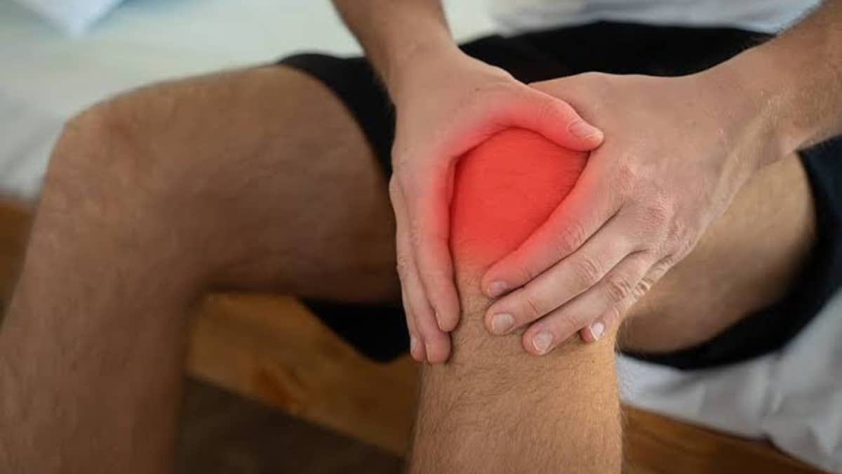 Joint pain occurs as you age, due to injuries and prolonged sitting at desk jobs