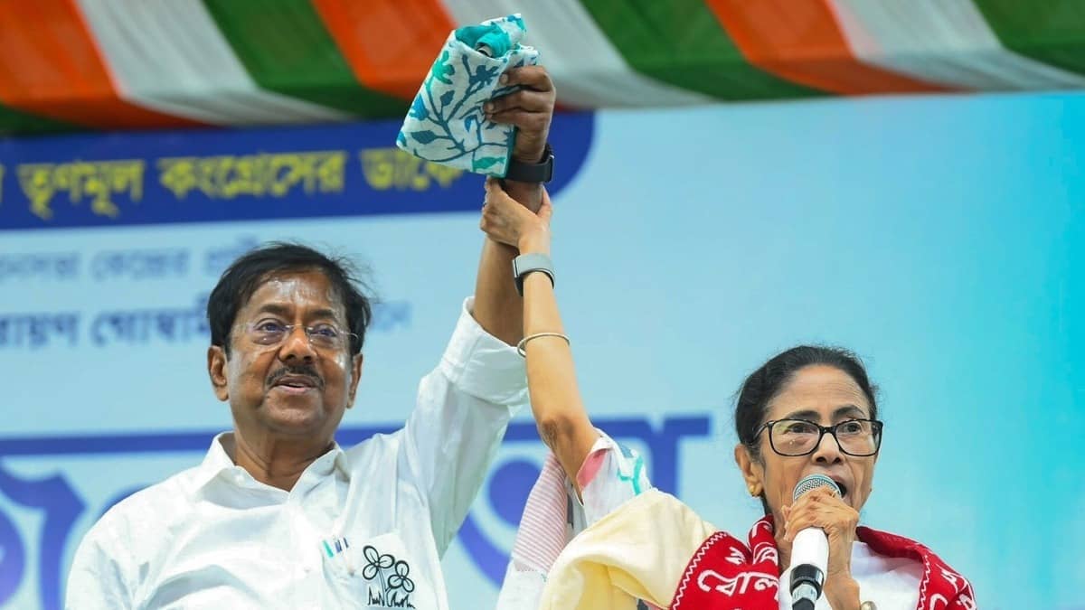 Jyotipriya Mallick resign